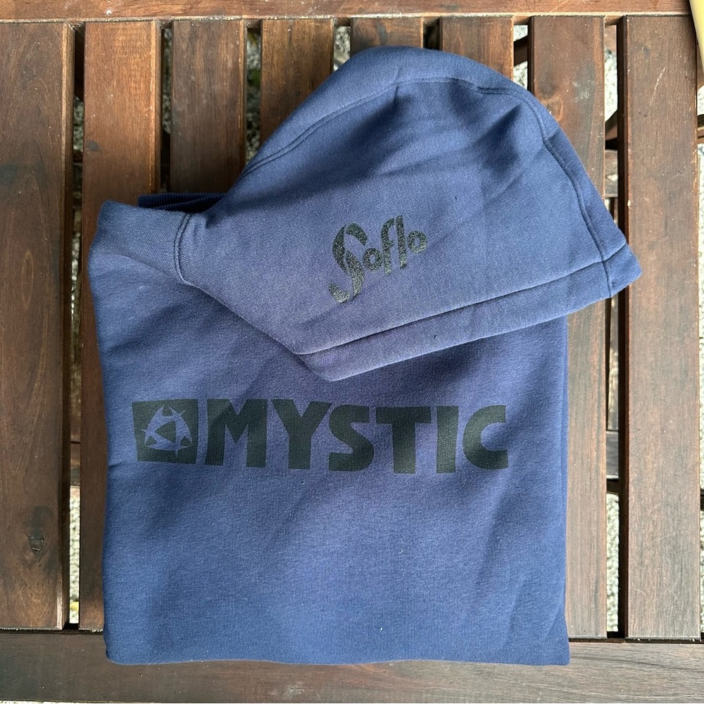 Mystic Hoodie new with tag size L